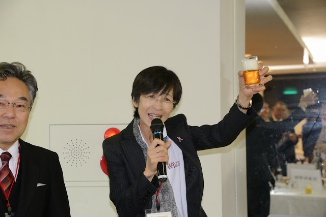 ��������i���w���j�̉����Ŋ��t